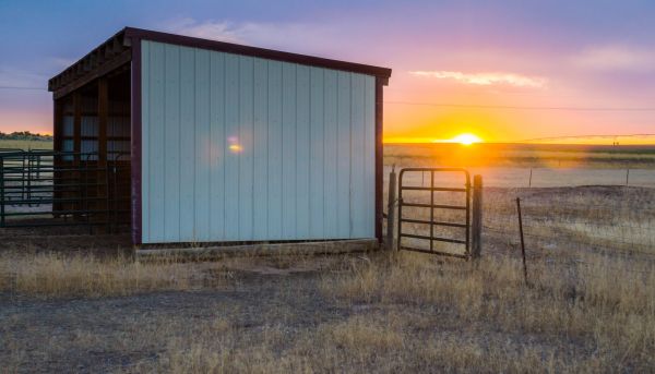 Cost of Pole Building Siding Service in Nampa